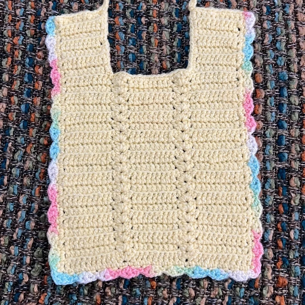 Two Vintage pastel baby bibs 🖤